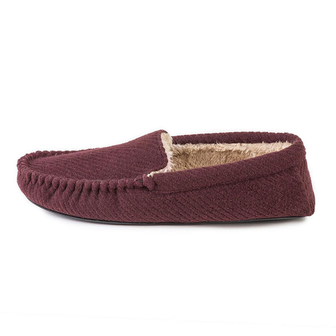 totes Mens Textured Moccasin Slippers Burgundy